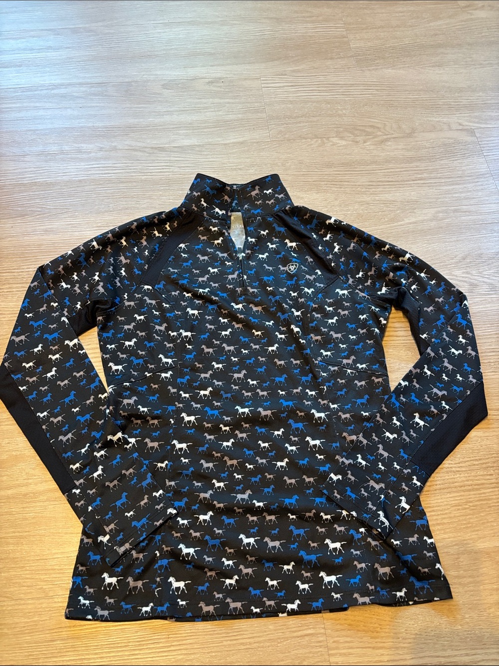 Ariat Tek Women’s Small 1/4 Zip Black Horses Equestrian AOP Stretch Multicolor